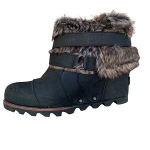 Sorel Joan of Arc Black Ankle Boots size 9 Leather Grunge Warm Faux Fur